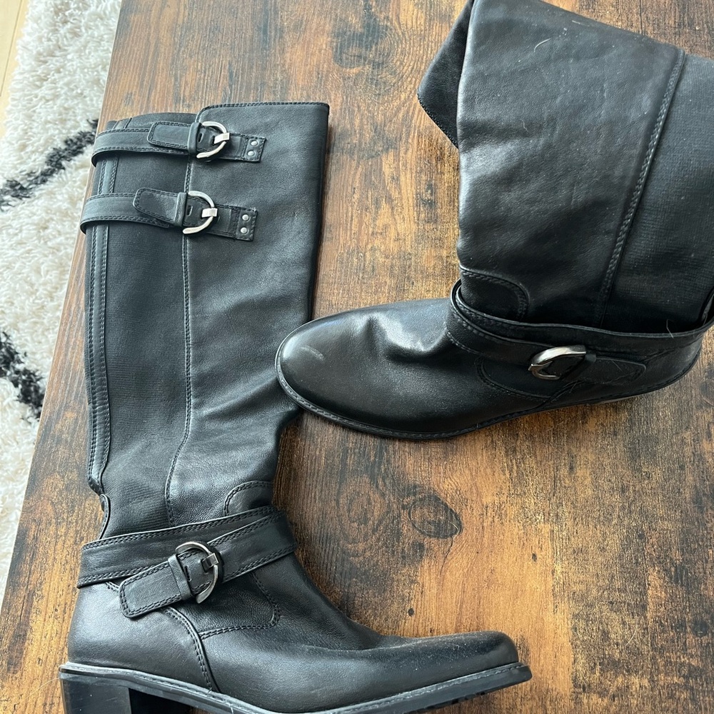 Stuart Weitzman Black Leather Knee-High Boots